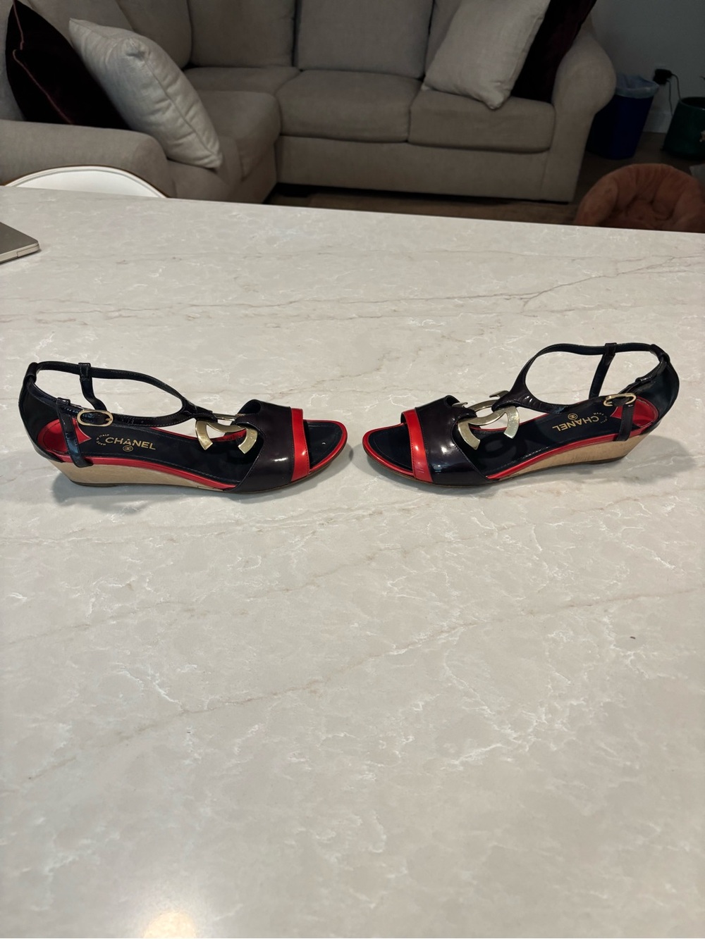 CHANEL Navy and Red Patent Leather CC T-Strap Wedge - Picture 4 of 4